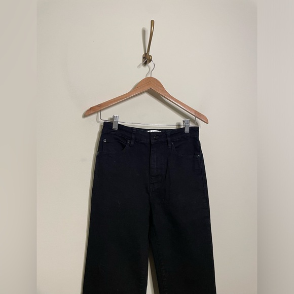 FRAME The Arrow Bootcut Jeans in Black - Picture 7 of 9